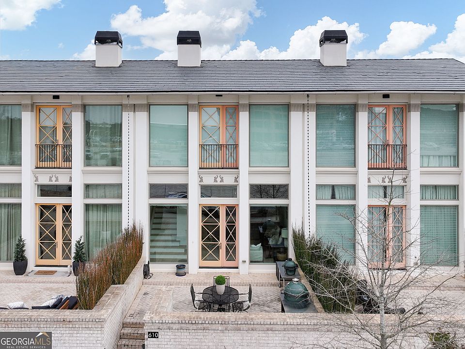1st image of 610 Heatherden Ave