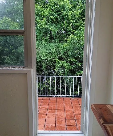 8215 Abbott Ave #3A — Photo 16