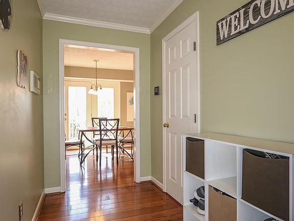 3rd image of 2941 Orchardpark Dr
