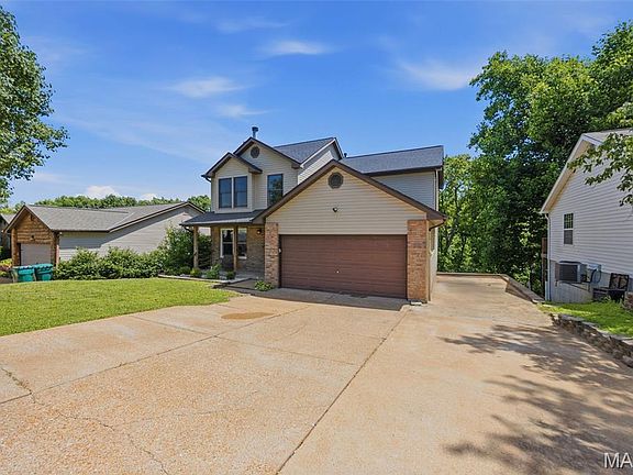 2nd image of 2258 Parkton Way