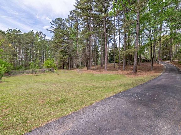 3rd image of 7350 Ono Rd