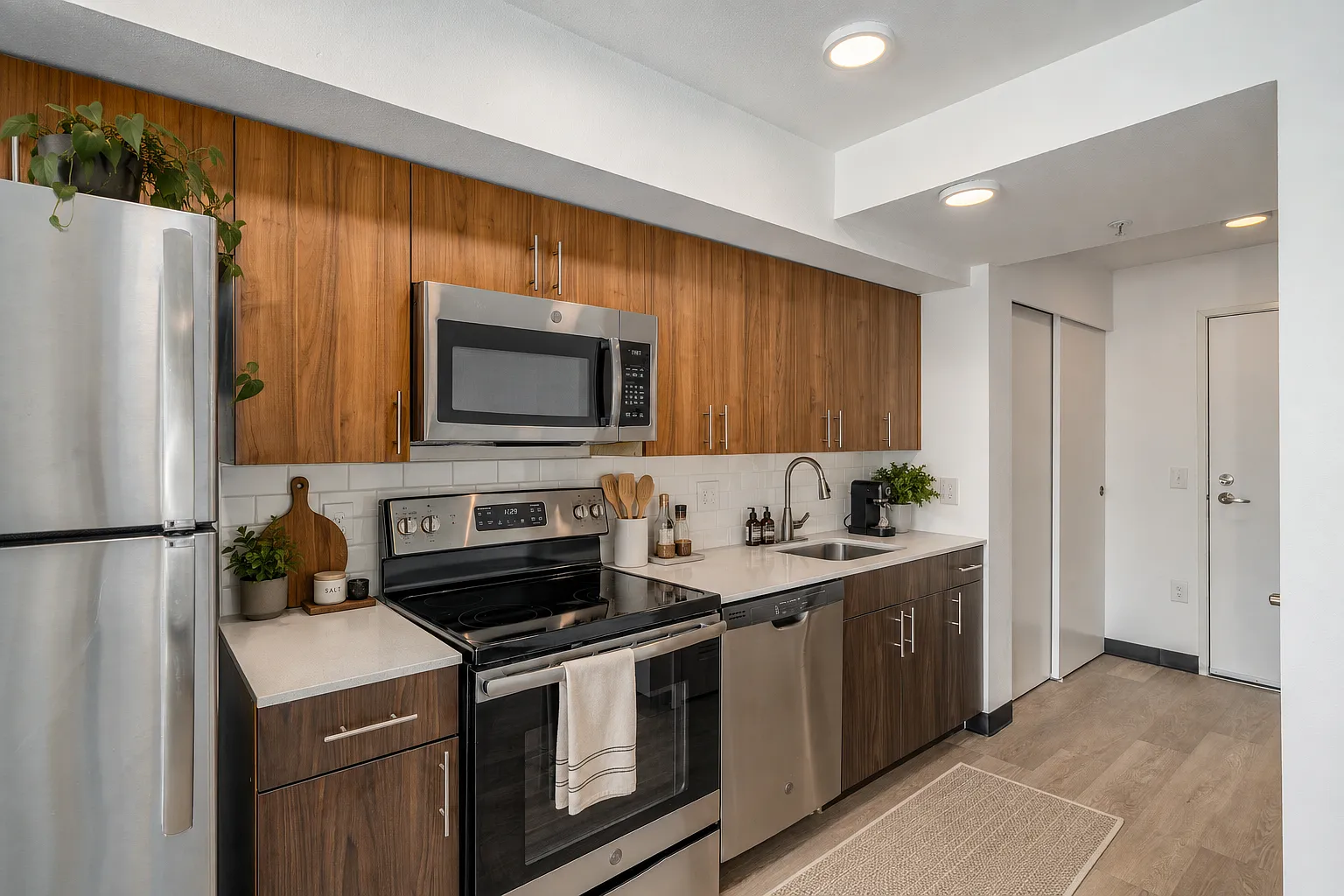 Mysa Apartments — Photo 3
