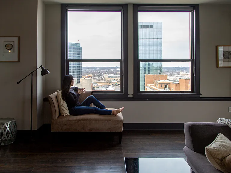 McKay Tower Furnished Apartments — Photo 8