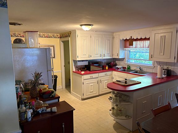 4th image of 37 Castle St