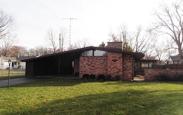 1st image of 3613 W Peachtree Ln
