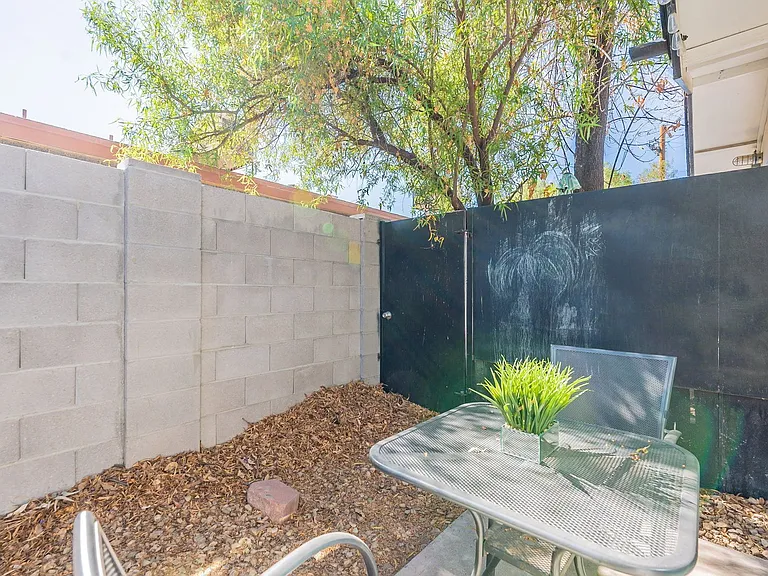 2309 S College Ave #17 — Photo 27