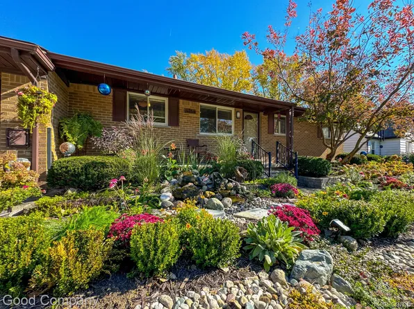 14058 Brookfield St, Livonia, MI 48154