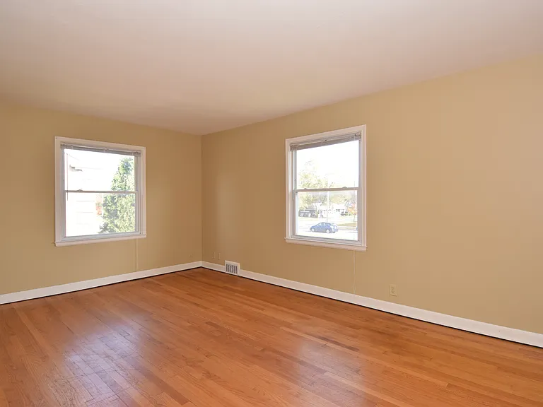 4167 N Sherman Blvd #4 — Photo 9