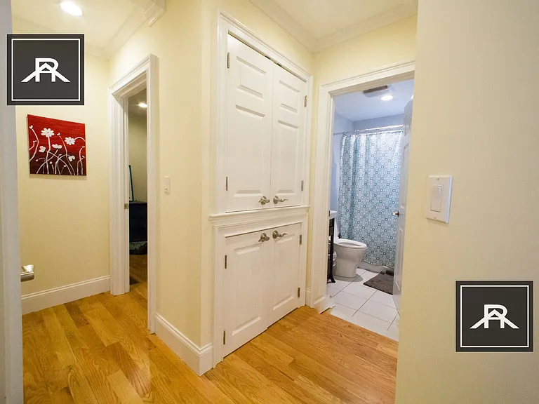 39 Beaconsfield Rd #1 — Photo 8