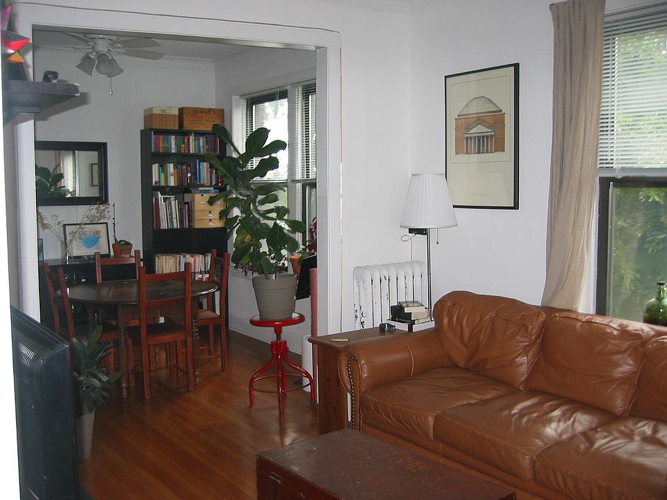 1st image of 1832 W Berteau Ave #1