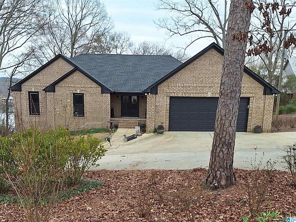 2nd image of 5804 Lee Rd