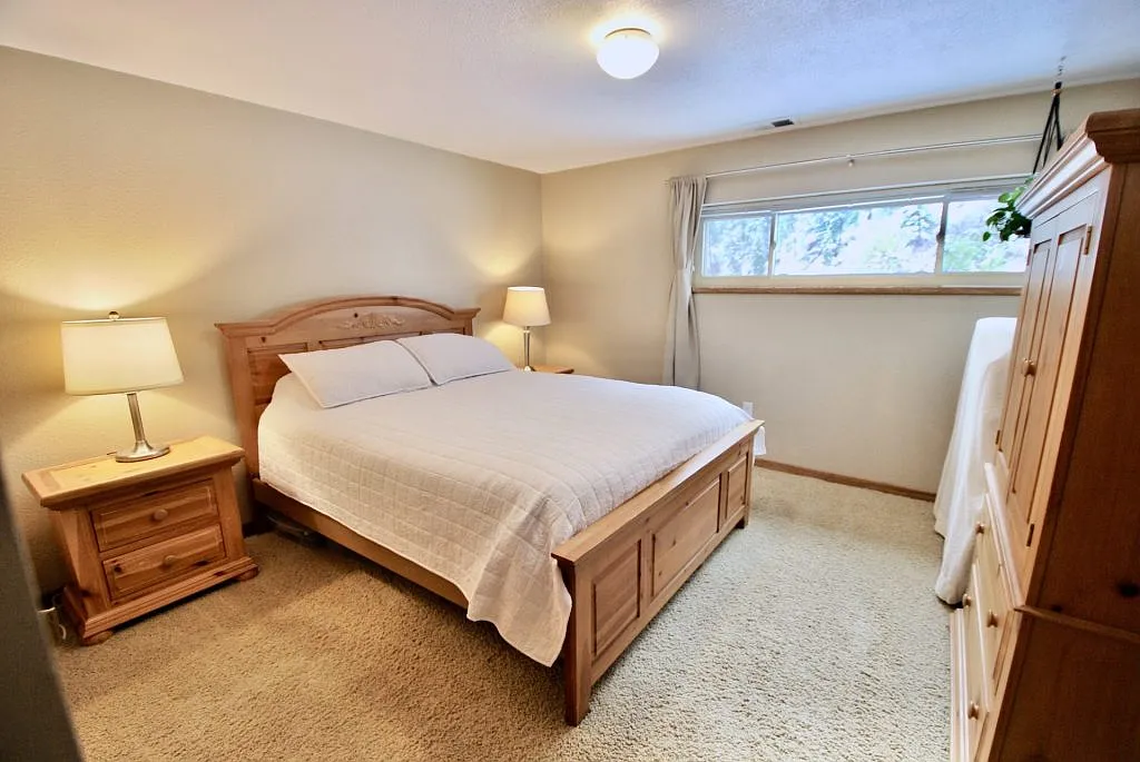 2 bed, $2,500 — Photo 4