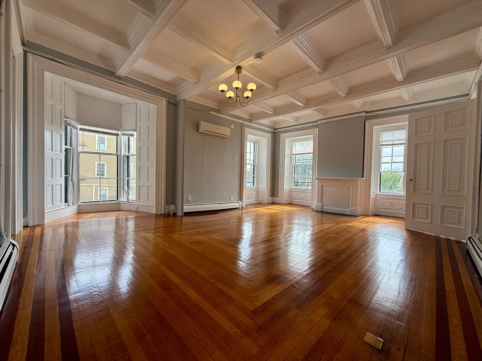 1 bed, 1200 sqft, $2,600 — Photo 3