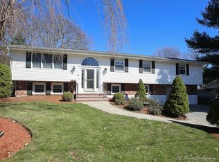 9 Symphony Rd, Peabody, MA 01960