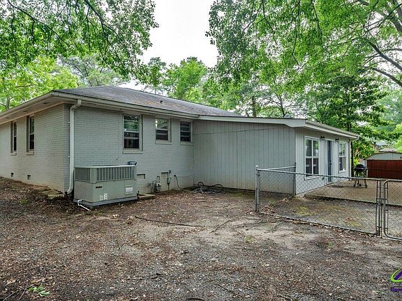 3rd image of 202 Springdale Dr