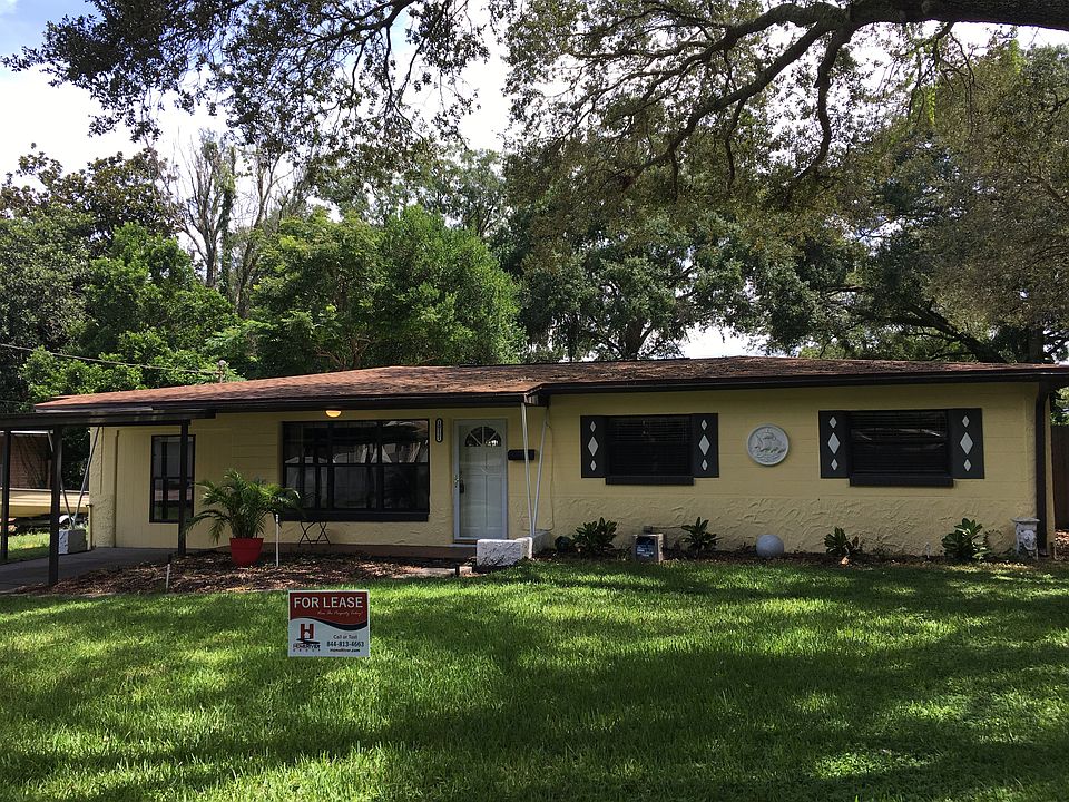 1st image of 10121 N Willow Ave