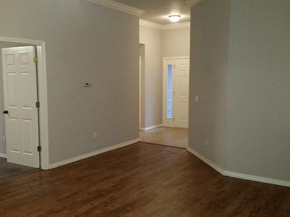 3rd image of 3000 S Arkansas St