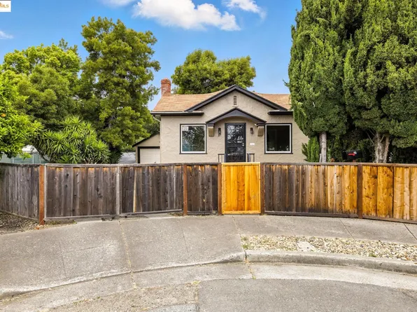 30 Murdock Ct, Oakland, CA 94605