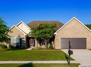 6720 Zach Ln SE, Owens Cross Roads, AL 35763