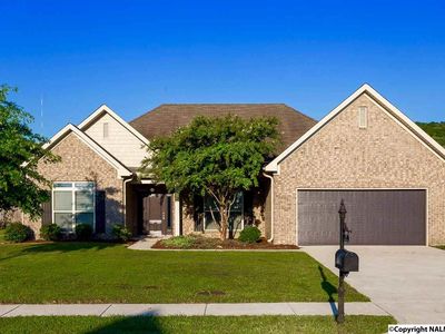 6720 Zach Ln SE, Owens Cross Roads, AL, 35763