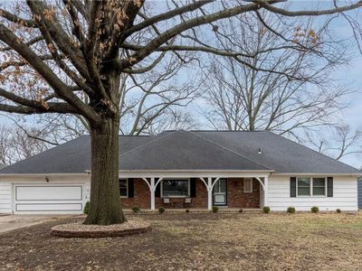 6910 W 101st St, Overland Park, KS, 66212