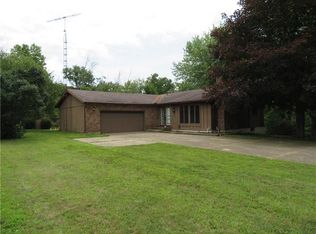 5479 Phillips Cir, Urbana, OH 43078