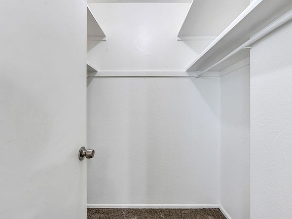 5th image of 2066 S Park St