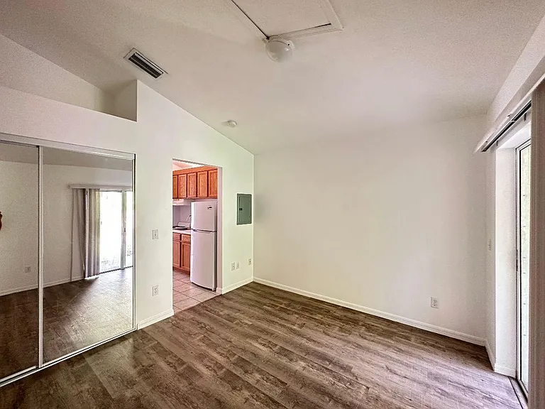 4630 SE Summerland Pl #5 — Photo 5