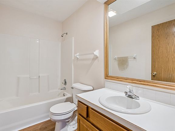 5th image of 1340 Alderwood Dr