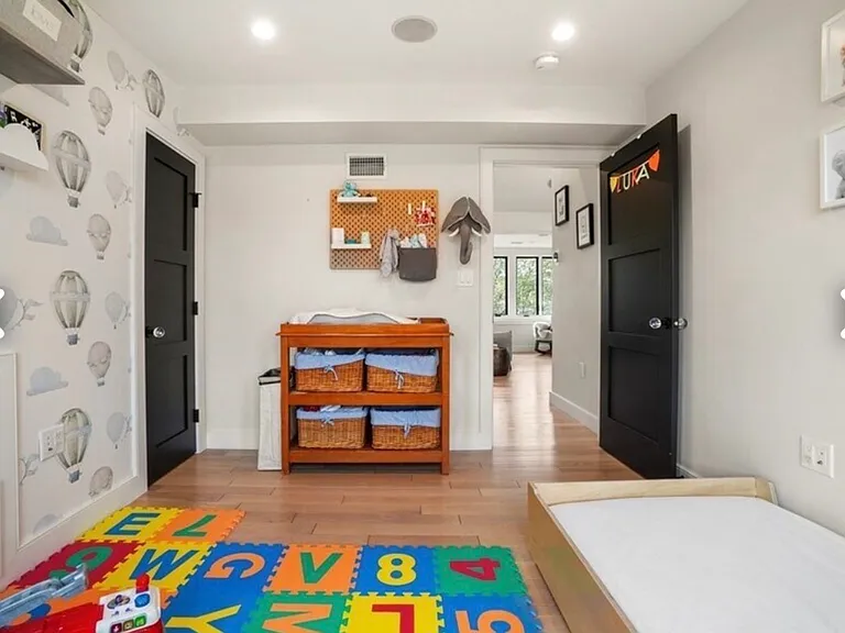 613 Tremont St #4 — Photo 14