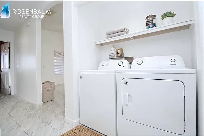 9321 W Hillcrest Pl — Photo 6