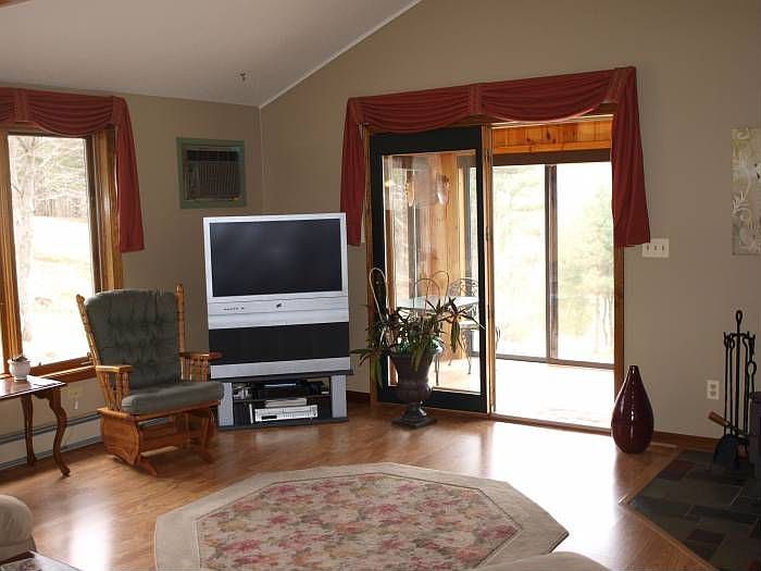 2nd image of 20 River View Ter