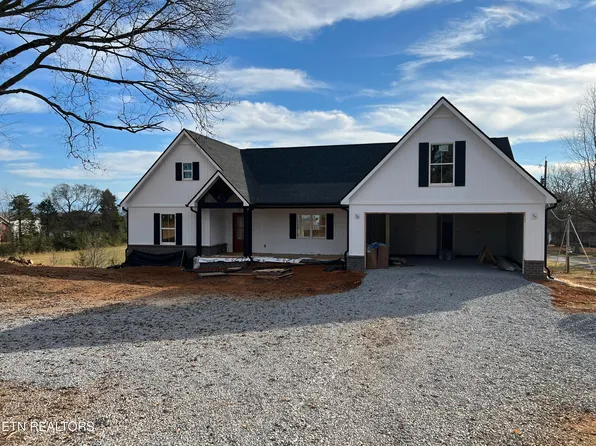 541 S Carter School Rd, Strawberry Plains, TN 37871