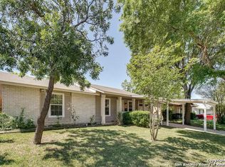 6642 Spring Hollow Dr, San Antonio, TX 78249