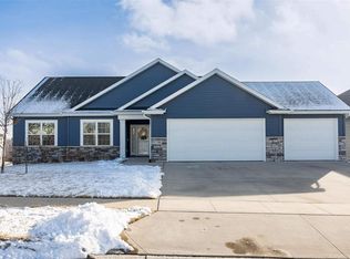 3301 Limerick Ln, Iowa City, IA 52246