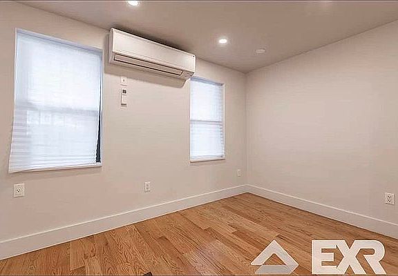 4th image of 593 Marcy Ave APT 1A