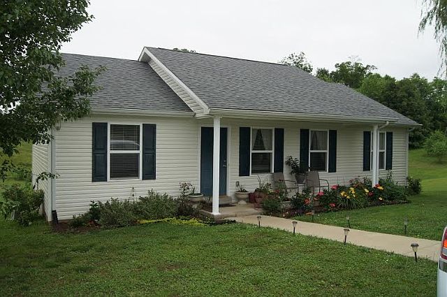 2nd image of 1026 Gotts Hydro Rd S