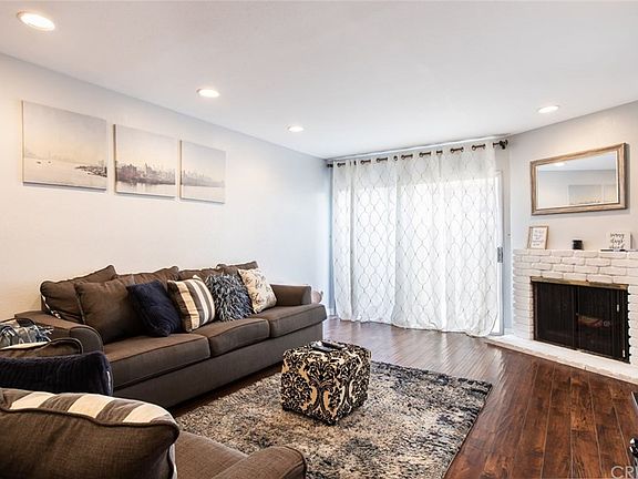 5th image of 17241 Roscoe Blvd Unit 11