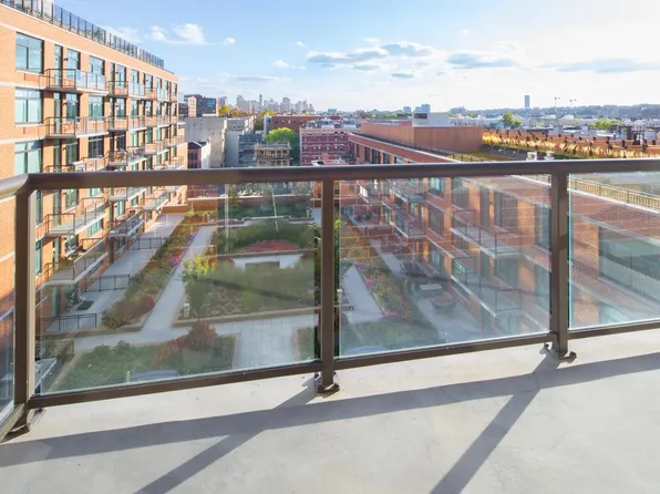 1400 Hudson Street image 1 of 28