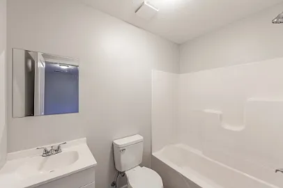 121 Saint George Ave — Photo 11