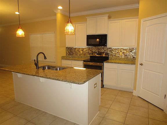 5th image of 1735 Brantley Dr