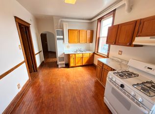 2014 N Kedzie Ave APT 2F, Chicago, IL 60647