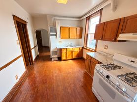2014 N Kedzie Ave, Chicago, IL