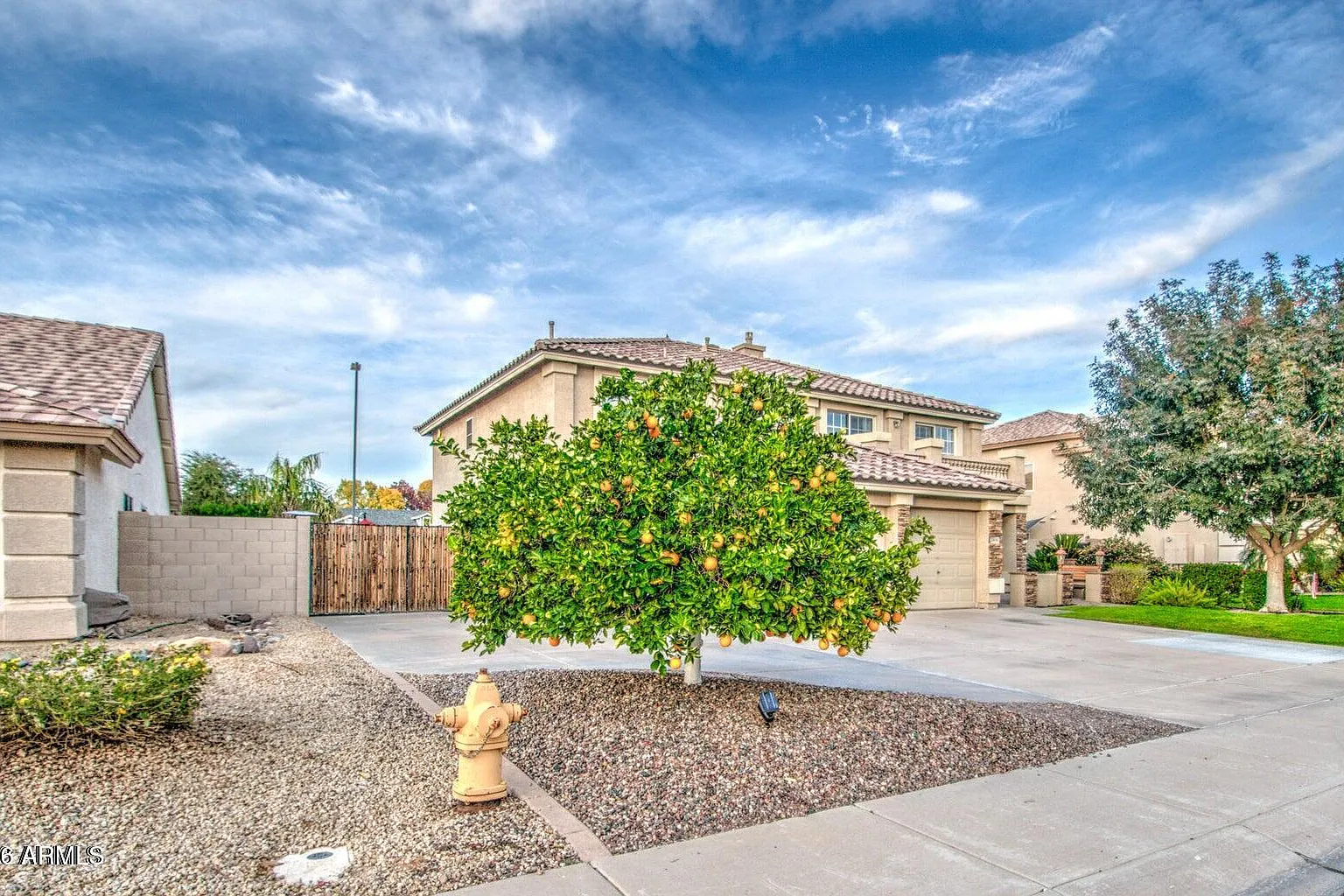 5 bed, 3.0 bath, 3305 sqft, $4,500 — Photo 4