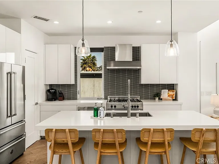 4405 Channel Pl — Photo 16