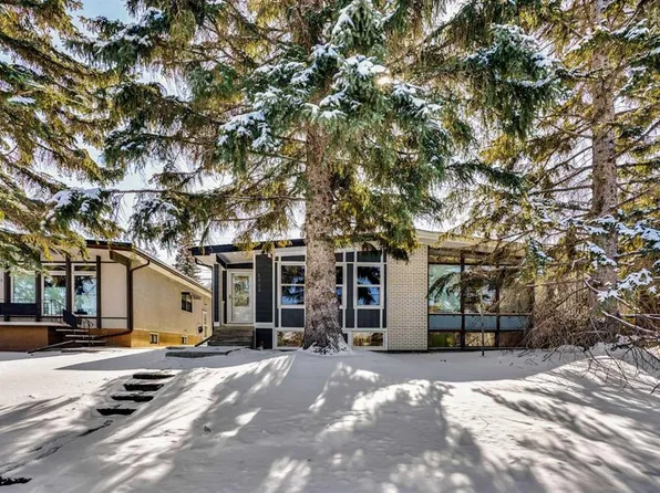 1515 N 24th Ave NW, Calgary, AB T2M 1Y5