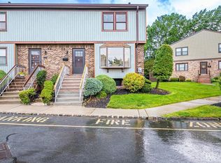 22 Highview Dr, Woodbridge, NJ 07095