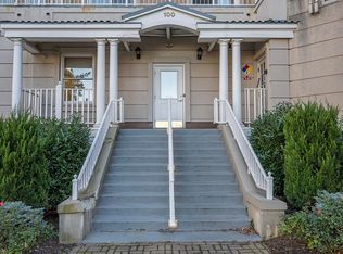 100 Shearwater Ct E APT 65, Jersey City, NJ