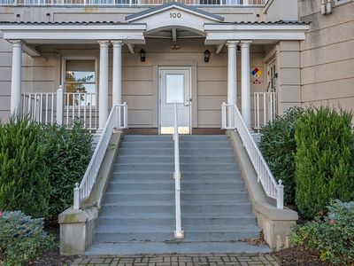 100 Shearwater Ct E APT 65, Jersey City, NJ, 07305
