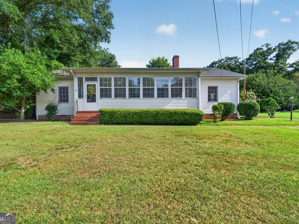365 W Johnston St, Forsyth, GA 31029